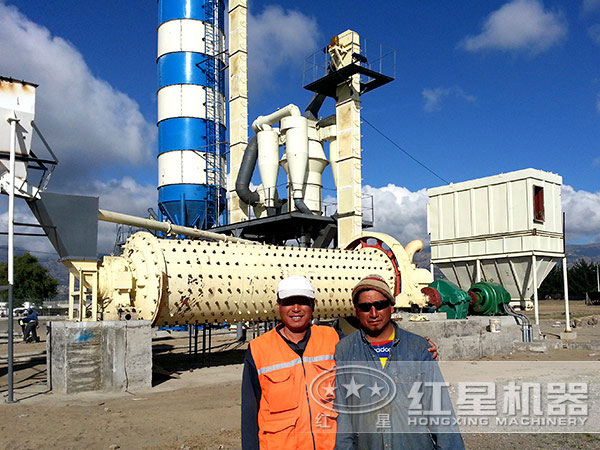 球磨機(jī)客戶(hù)現(xiàn)場(chǎng) 球磨機(jī)客戶(hù)現(xiàn)場(chǎng)