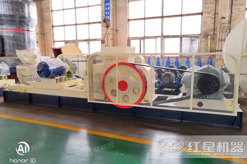 對輥式制砂機 對輥式制砂機